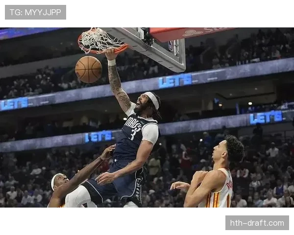 哈特篮下拼搏再创纪录，篮板能力助力球队取胜